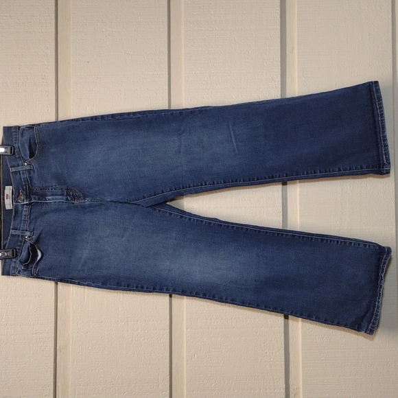 Levi's Denim - Levi's 512 Bootcut - Perfectly slimming jeans